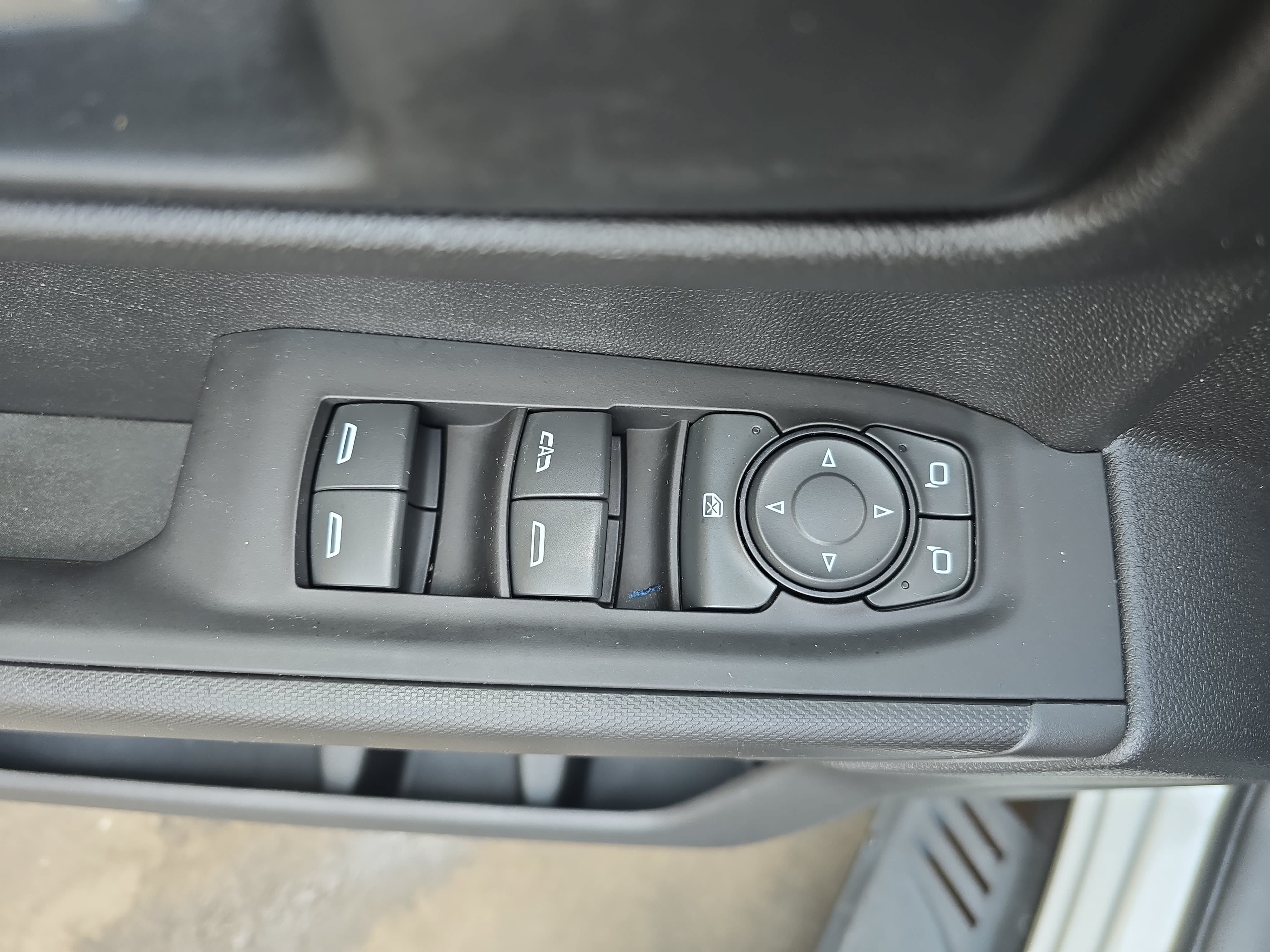 Used 2022 Chevrolet Silverado 1500 Custom Trail Boss w/ Safety Confidence Package AWD/4WD image 26