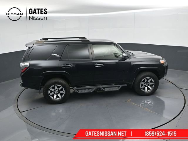 Used 2022 Toyota 4Runner TRD Off-Road AWD/4WD image 42