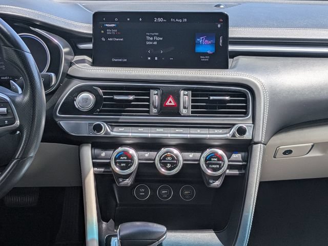 Used 2023 Genesis G70 2.0T AWD/4WD image 23