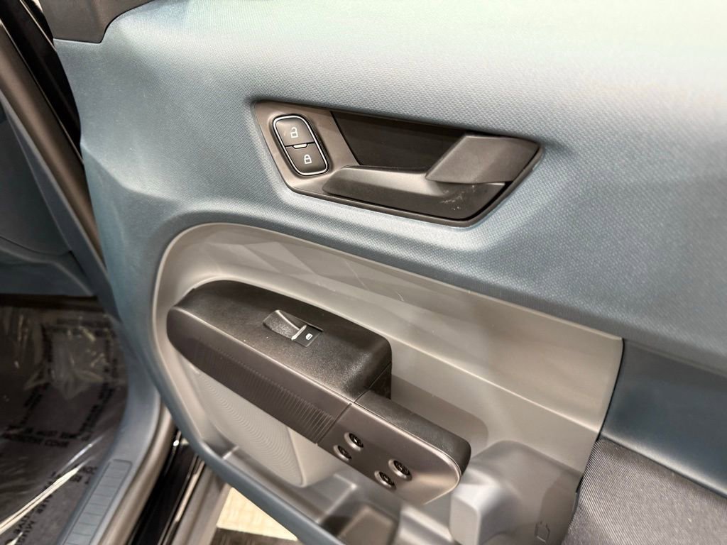 New 2025 Ford Maverick XL w/ Equipment Group 102A image 21