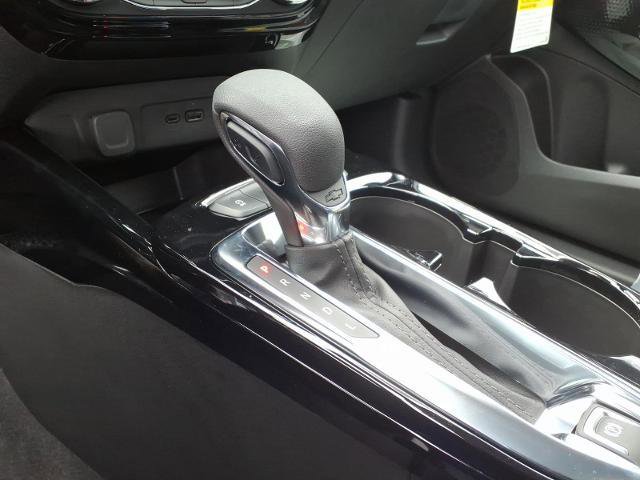 New 2026 Chevrolet Trax LT w/ LT Convenience Package FWD image 9