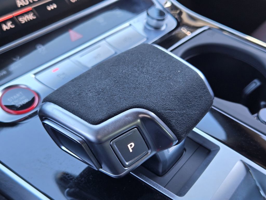 Used 2025 Audi RS Q8 performance image 23