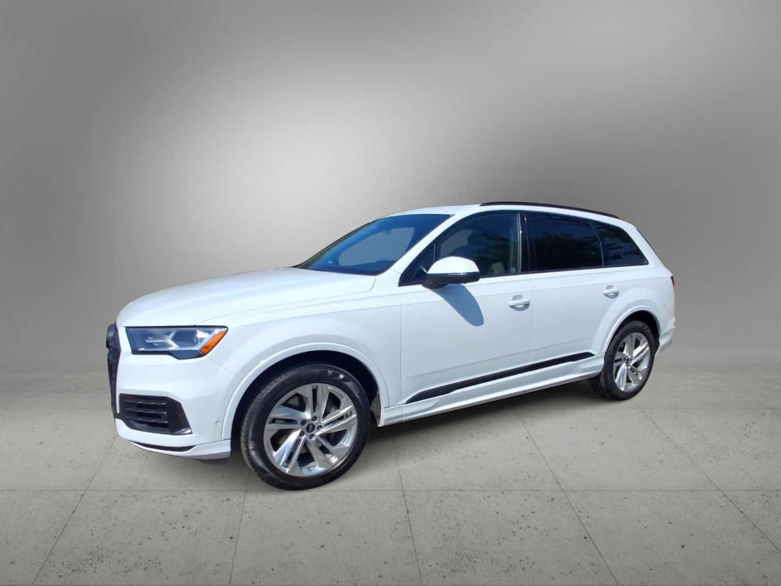 Used 2021 Audi Q7 3.0T Premium w/ Convenience Package AWD/4WD image 4