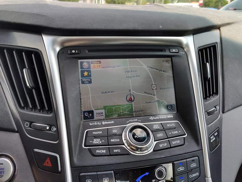 Used 2014 Hyundai Sonata Limited w/ Panoramic Sunroof Package 02 FWD image 18
