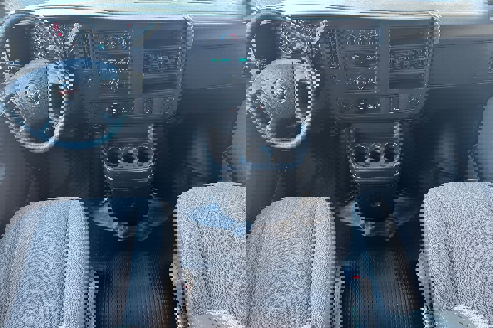 Used 2018 GMC Savana 3500 LT w/ LT Preferred Equipment Group image 14