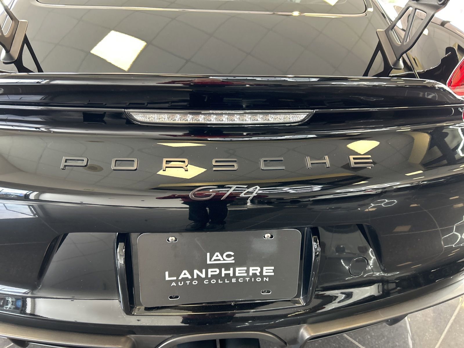 Used 2016 Porsche Cayman GT4 image 7