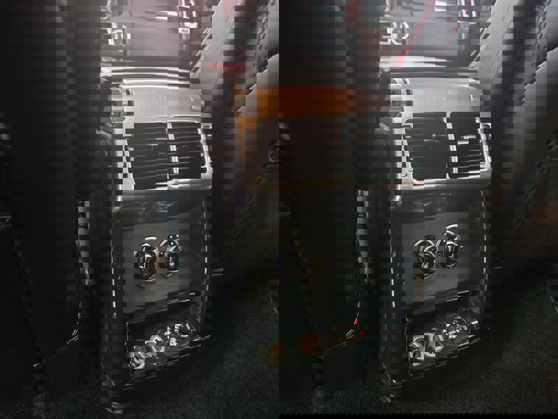 Used 2007 Land Rover Range Rover HSE image 13