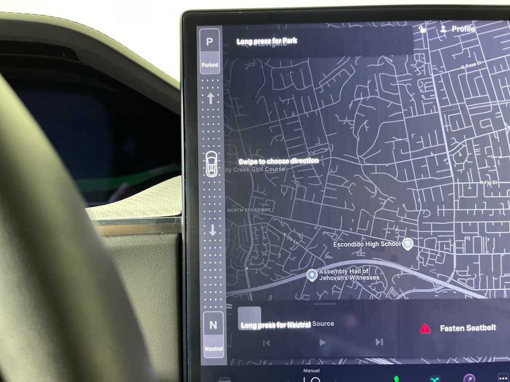 Used 2024 Tesla Model X AWD/4WD image 25
