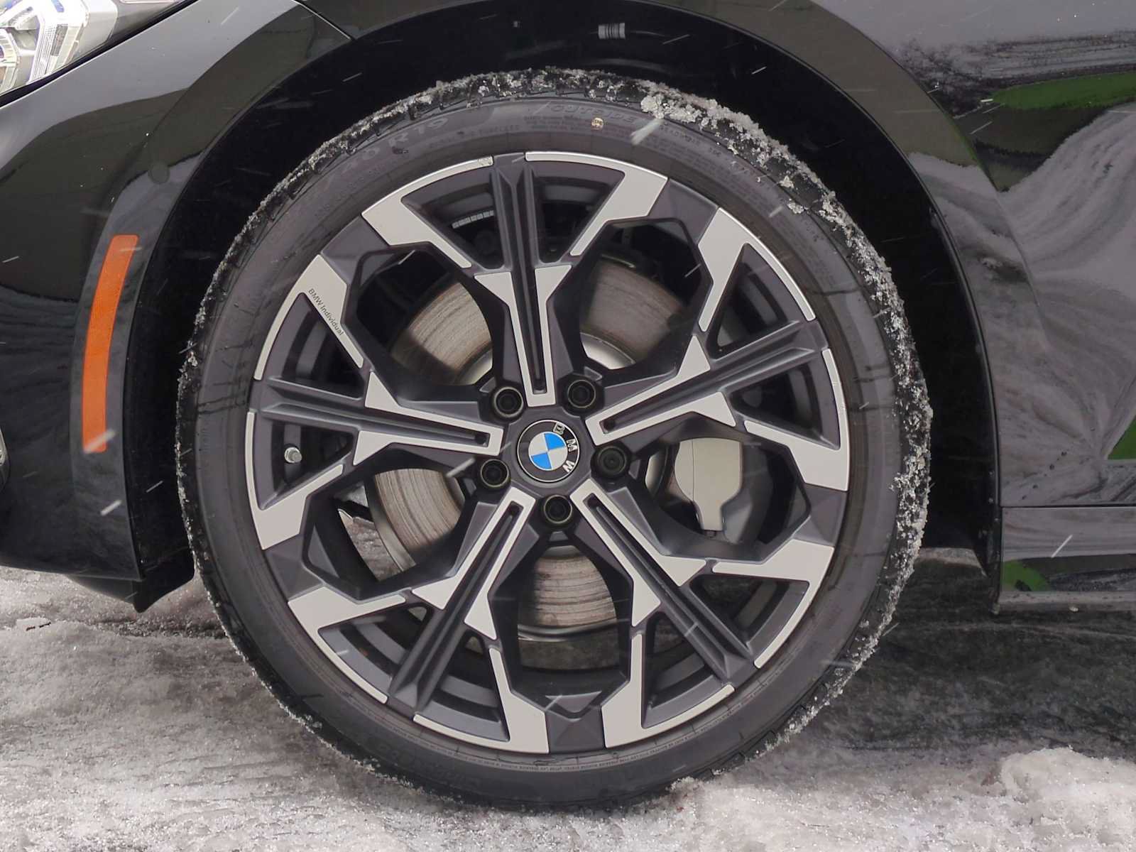 New 2026 BMW 330i xDrive Sedan w/ Premium Package AWD/4WD image 14