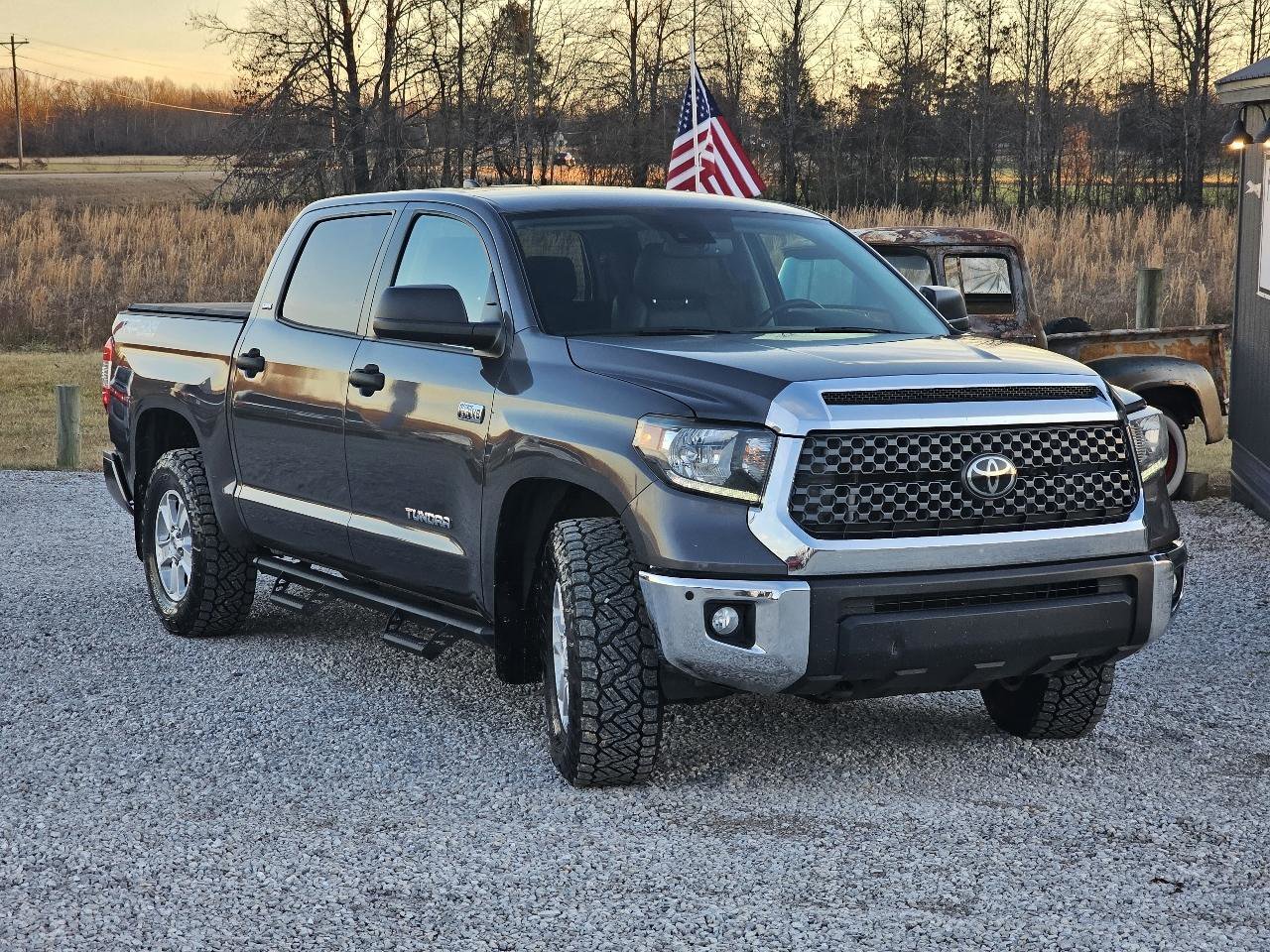 Used 2020 Toyota Tundra SR5 w/ SR5 Convenience Package image 13