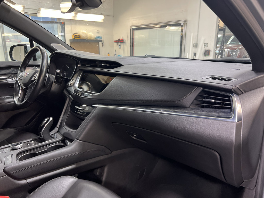 Used 2023 Cadillac XT5 Premium Luxury image 25