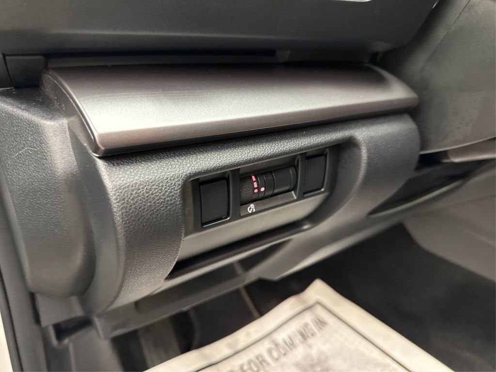 Used 2024 Subaru Impreza 2.0i image 33