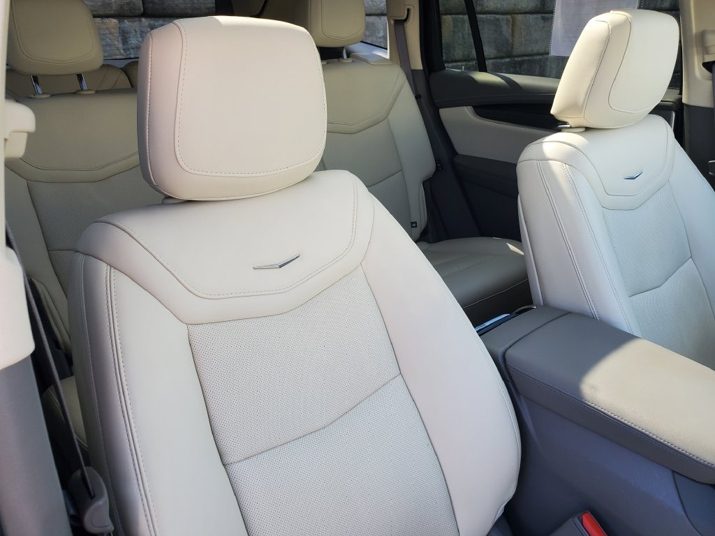 Used 2024 Cadillac XT6 Premium Luxury w/ LPO, Floor Liner Package AWD/4WD image 38