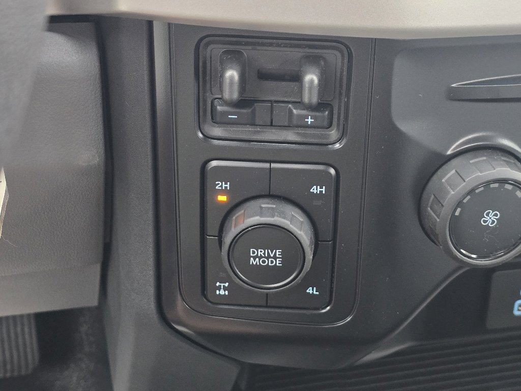 New 2025 Ford F250 XL w/ FX4 Off-Road Package image 16