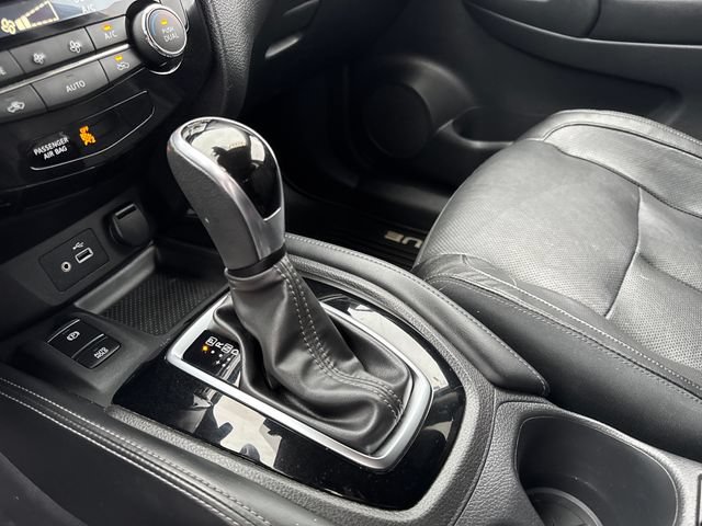 Used 2020 Nissan Rogue SL w/ Premium Package AWD/4WD image 25