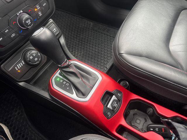 Used 2020 Jeep Renegade Trailhawk w/ Premium Leather Group image 26