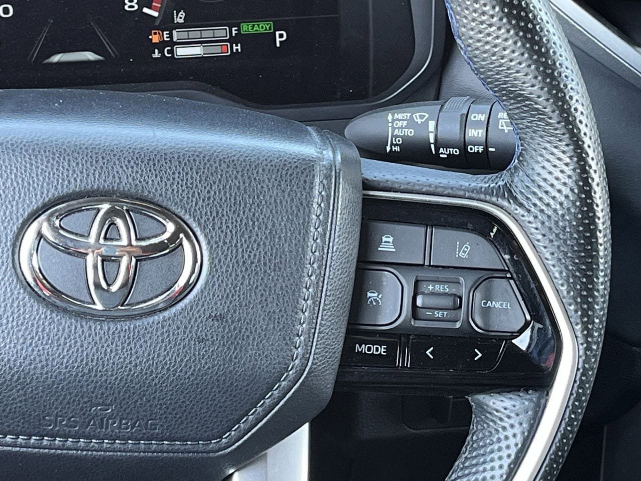 Used 2024 Toyota Sequoia Platinum AWD/4WD image 14