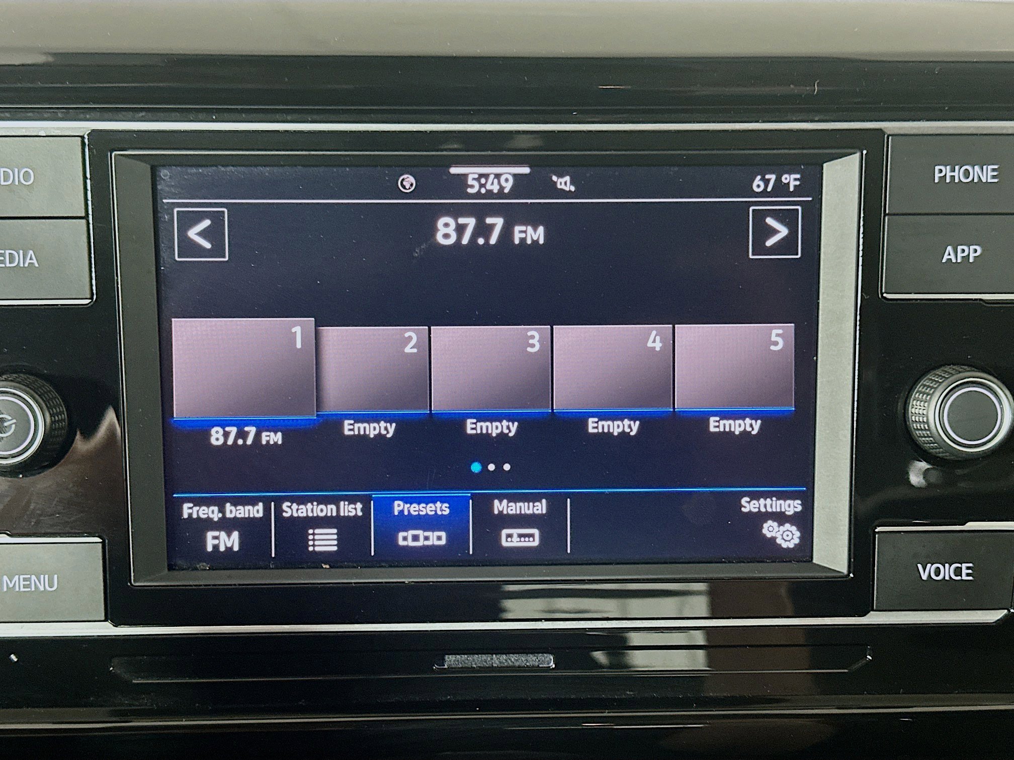 Used 2024 Volkswagen Taos S image 21