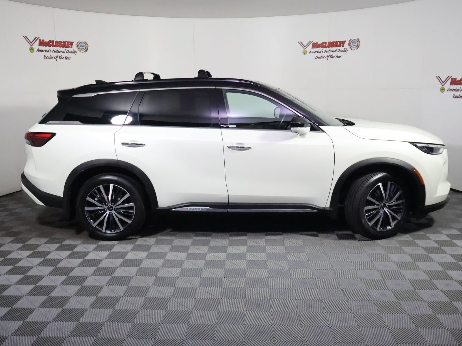Used 2024 INFINITI QX60 Autograph AWD/4WD image 3