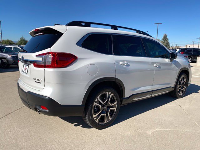 Used 2025 Subaru Ascent Limited AWD/4WD image 5