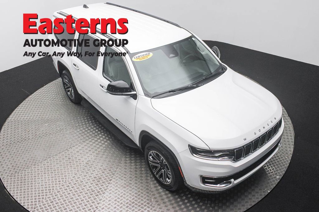 Used 2024 Jeep Wagoneer L Series II w/ Flexible Seating Group RWD image 3