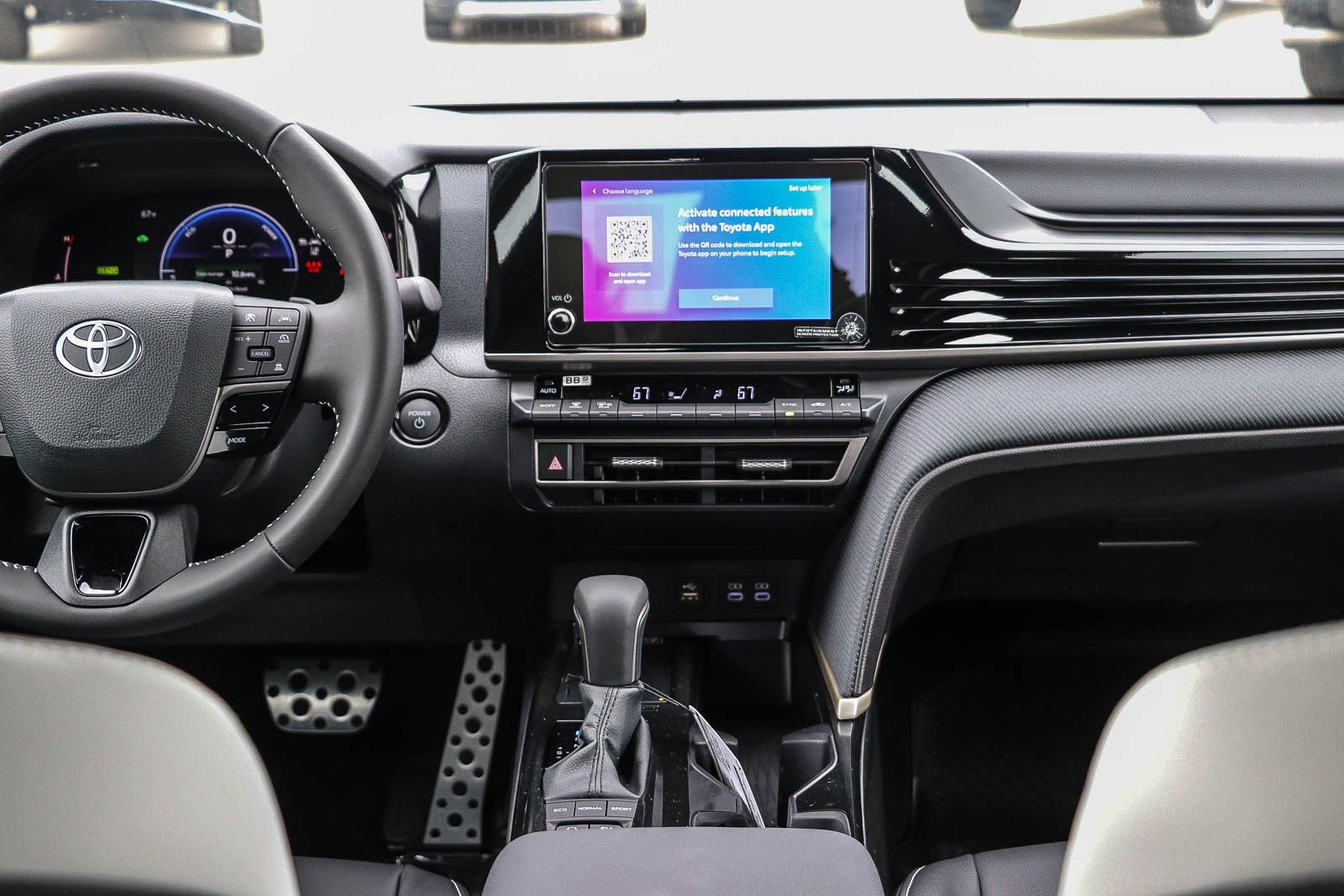 New 2026 Toyota Camry Hybrid image 15