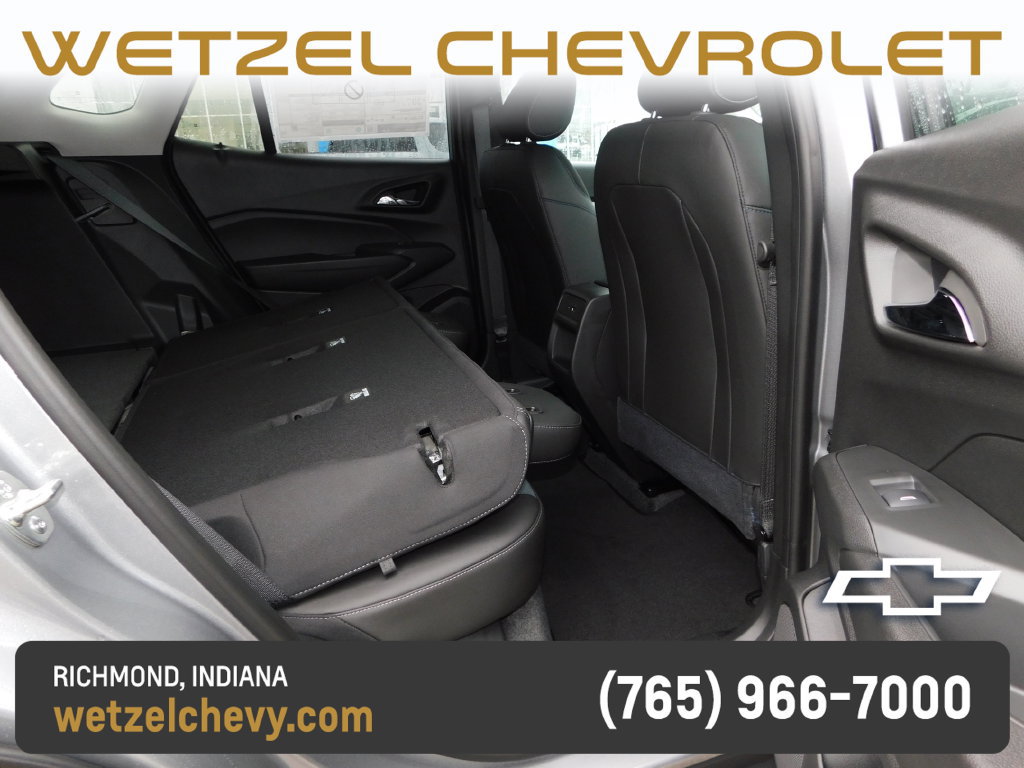 New 2026 Chevrolet Trax LT w/ Midnight Edition FWD image 23