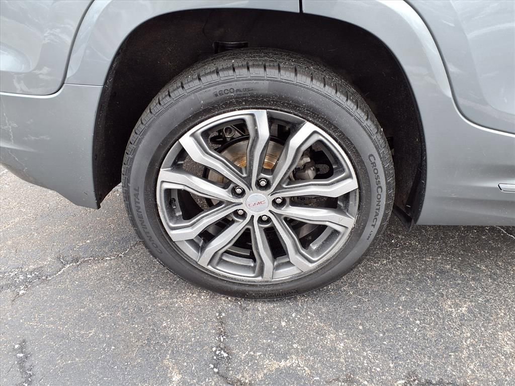 Used 2019 GMC Terrain Denali w/ Advanced Safety Package image 40