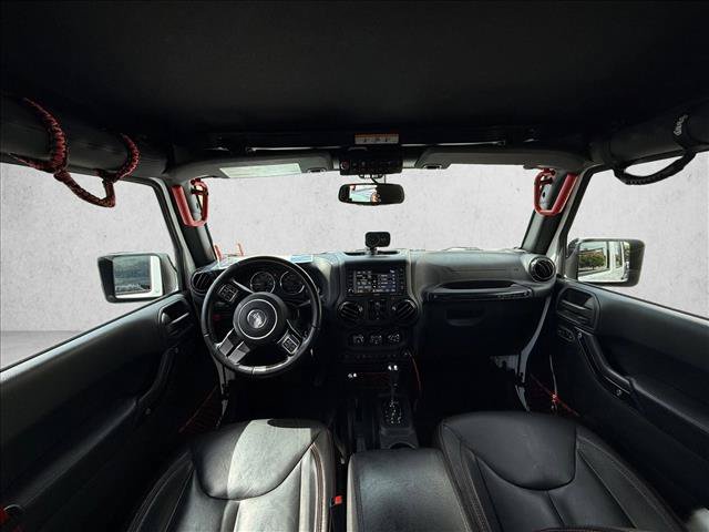 Used 2017 Jeep Wrangler Unlimited Rubicon AWD/4WD image 13