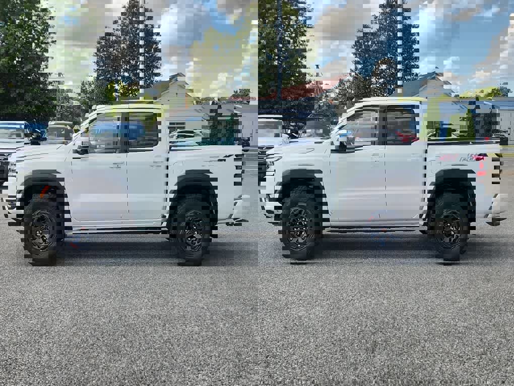 New 2025 Nissan Frontier PRO-4X image 5