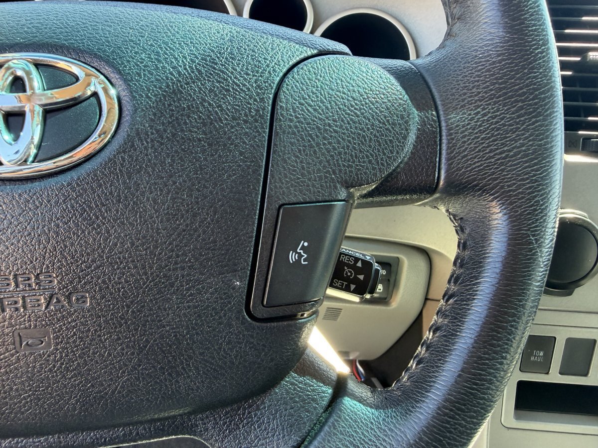 Used 2013 Toyota Sequoia SR5 RWD image 37