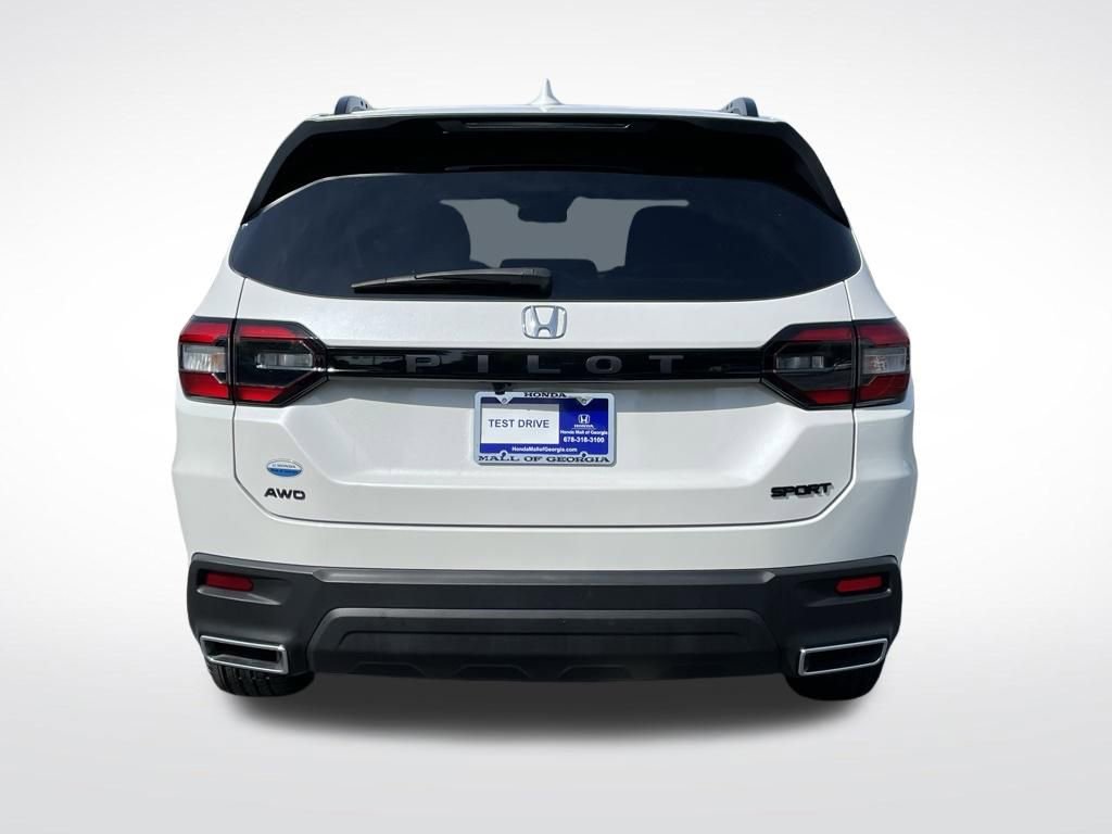 Certified 2025 Honda Pilot Sport image 5