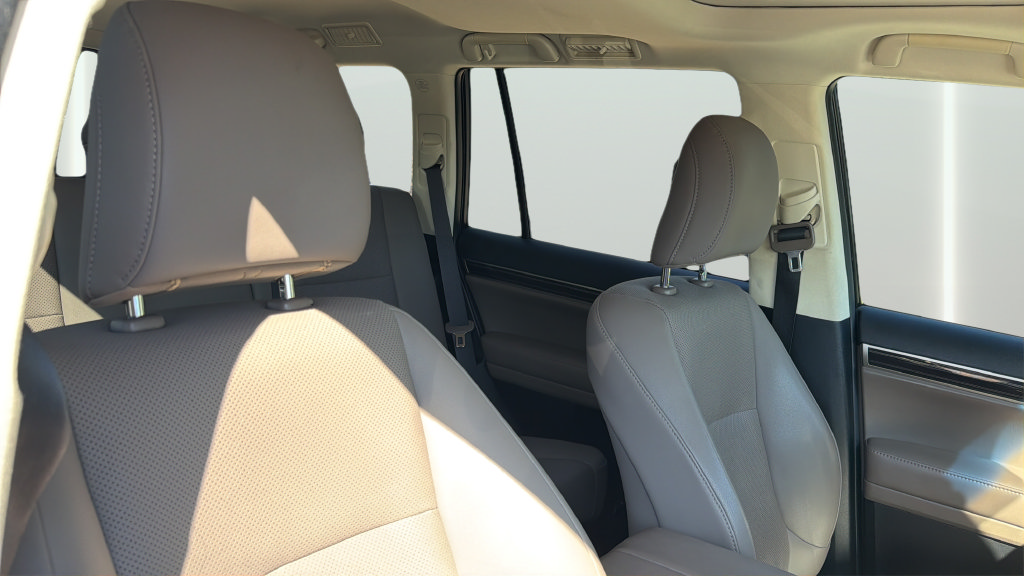Used 2021 Lexus GX 460 Premium w/ Premium Package AWD/4WD image 29