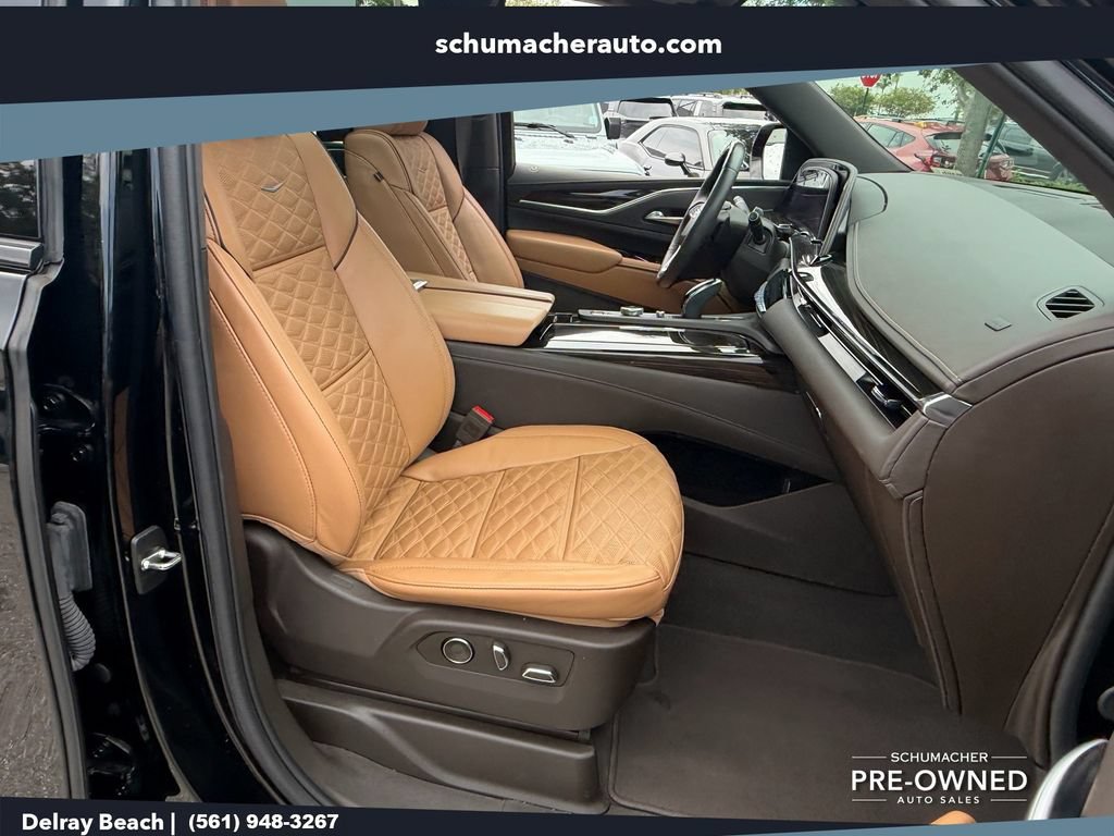 Used 2024 Cadillac Escalade Sport w/ LPO, ONYX Package AWD/4WD image 21