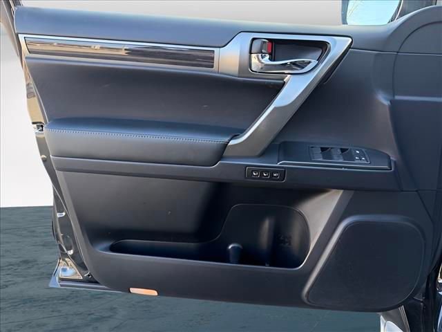 Used 2023 Lexus GX 460 Premium w/ Premium Plus Package image 15