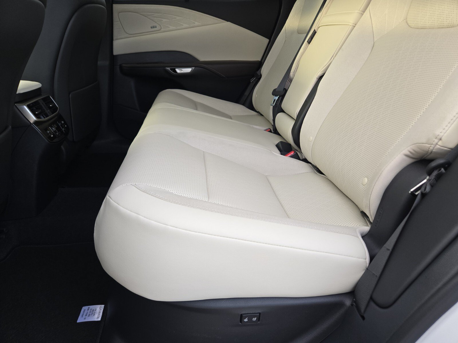 New 2026 Lexus RX 350 FWD image 8