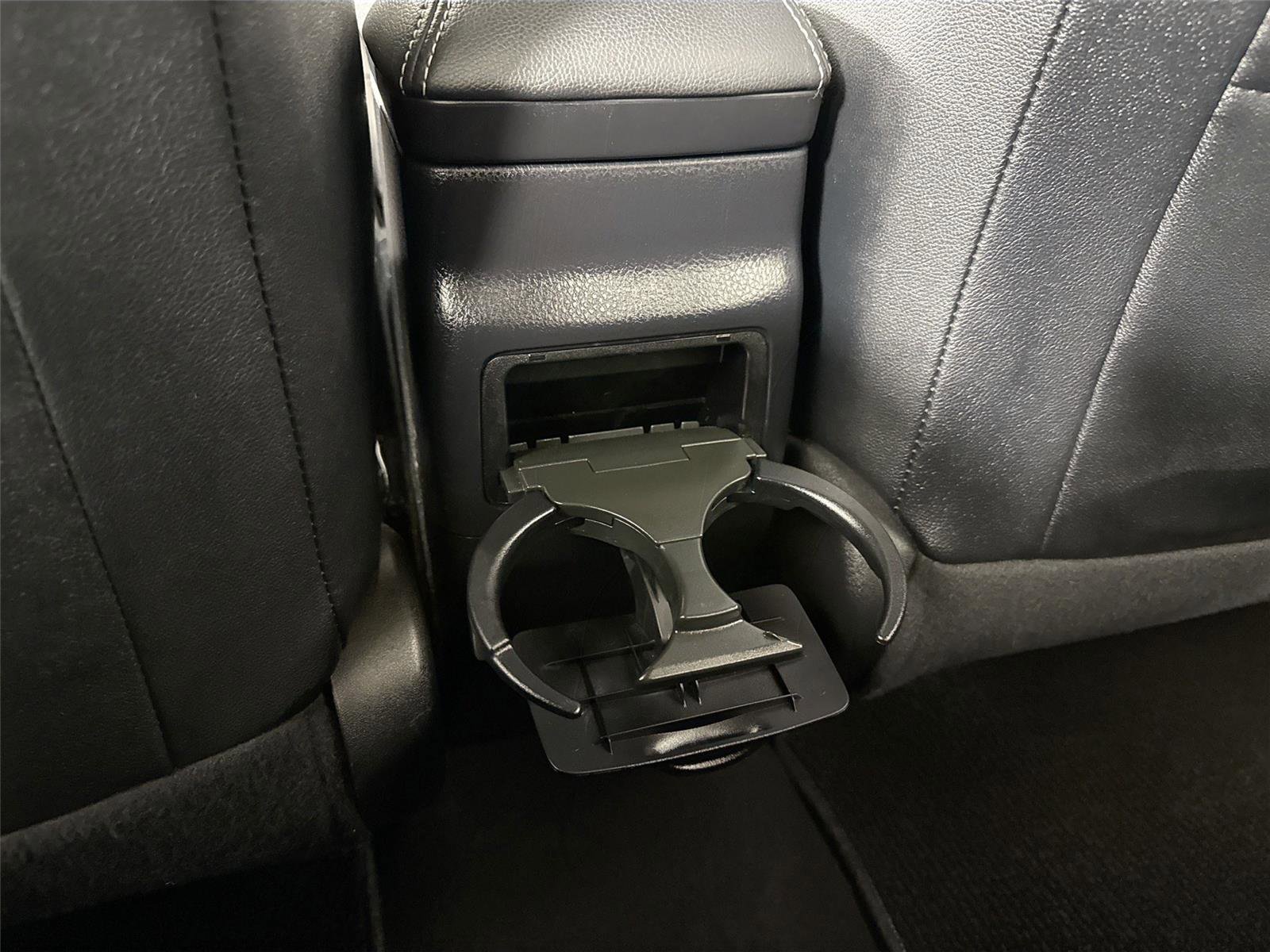 Used 2017 Toyota Corolla SE image 31