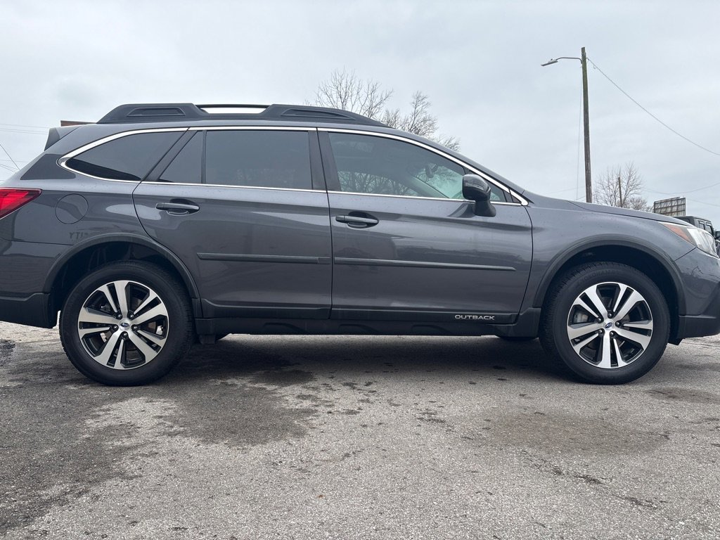Used 2019 Subaru Outback 2.5i Limited image 5