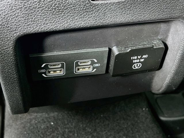 Used 2021 Jeep Cherokee High Altitude AWD/4WD image 35