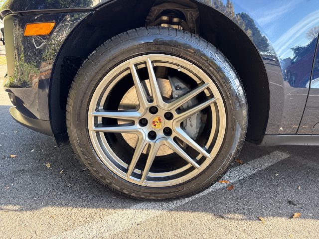 Used 2021 Porsche Macan S AWD/4WD image 28