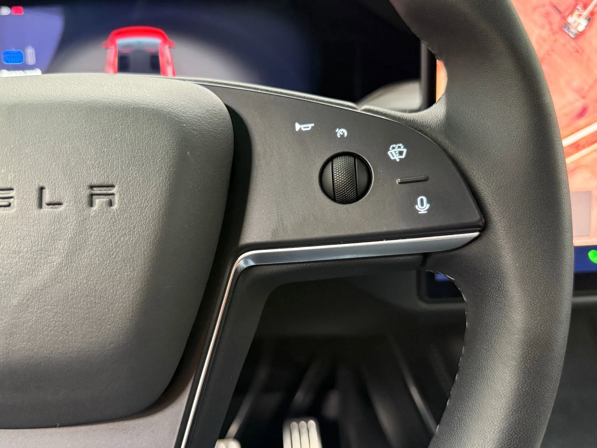 Used 2023 Tesla Model X image 28