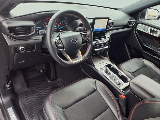 Used 2023 Ford Explorer ST-Line AWD/4WD image 19