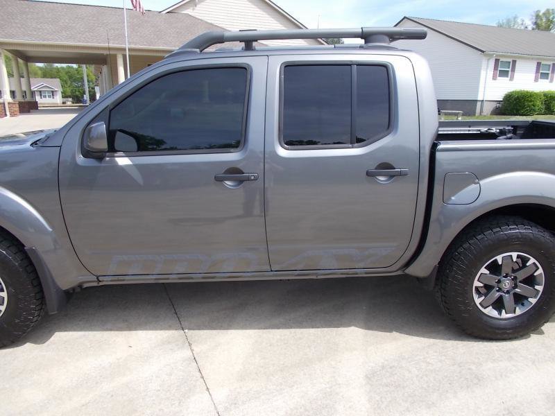 Used 2020 Nissan Frontier PRO-4X w/ Pro-4x Utility Package image 6