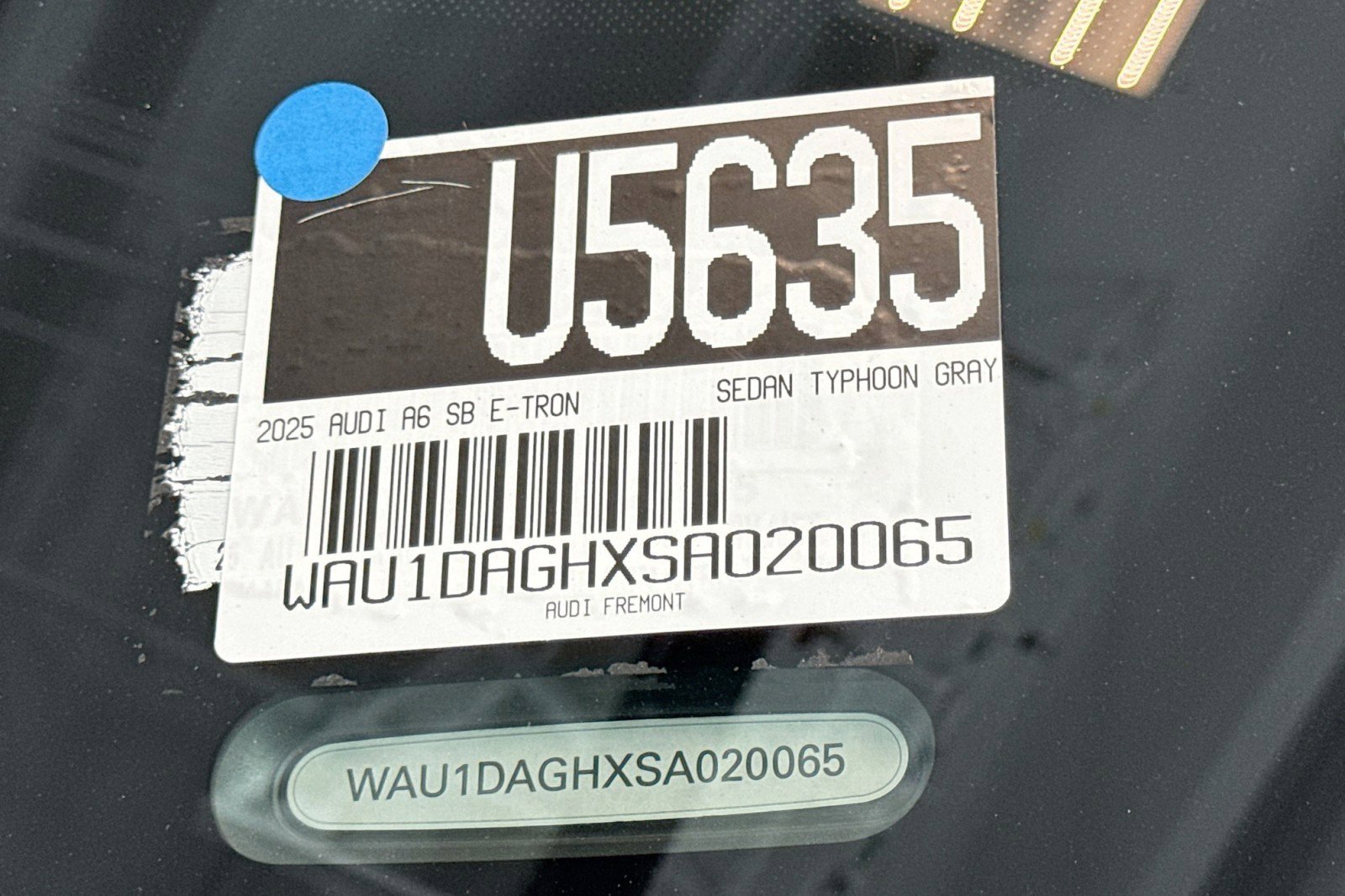 Used 2025 Audi A6 e-tron Premium w/ Convenience Package image 29