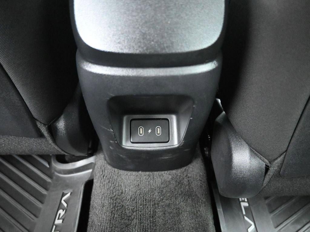 New 2025 Hyundai Elantra SE FWD image 24