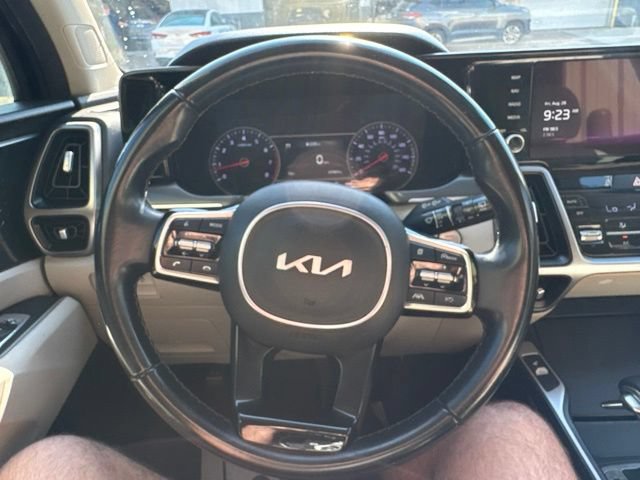 Used 2023 Kia Sorento S w/ Panoramic Sunroof Package FWD image 20