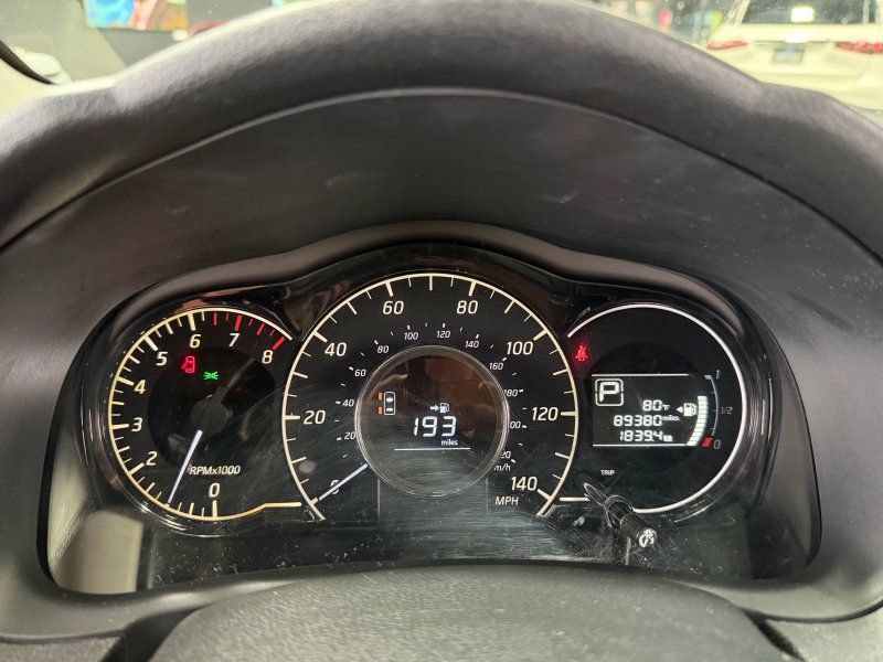 Used 2016 Nissan Versa Note SV FWD image 11