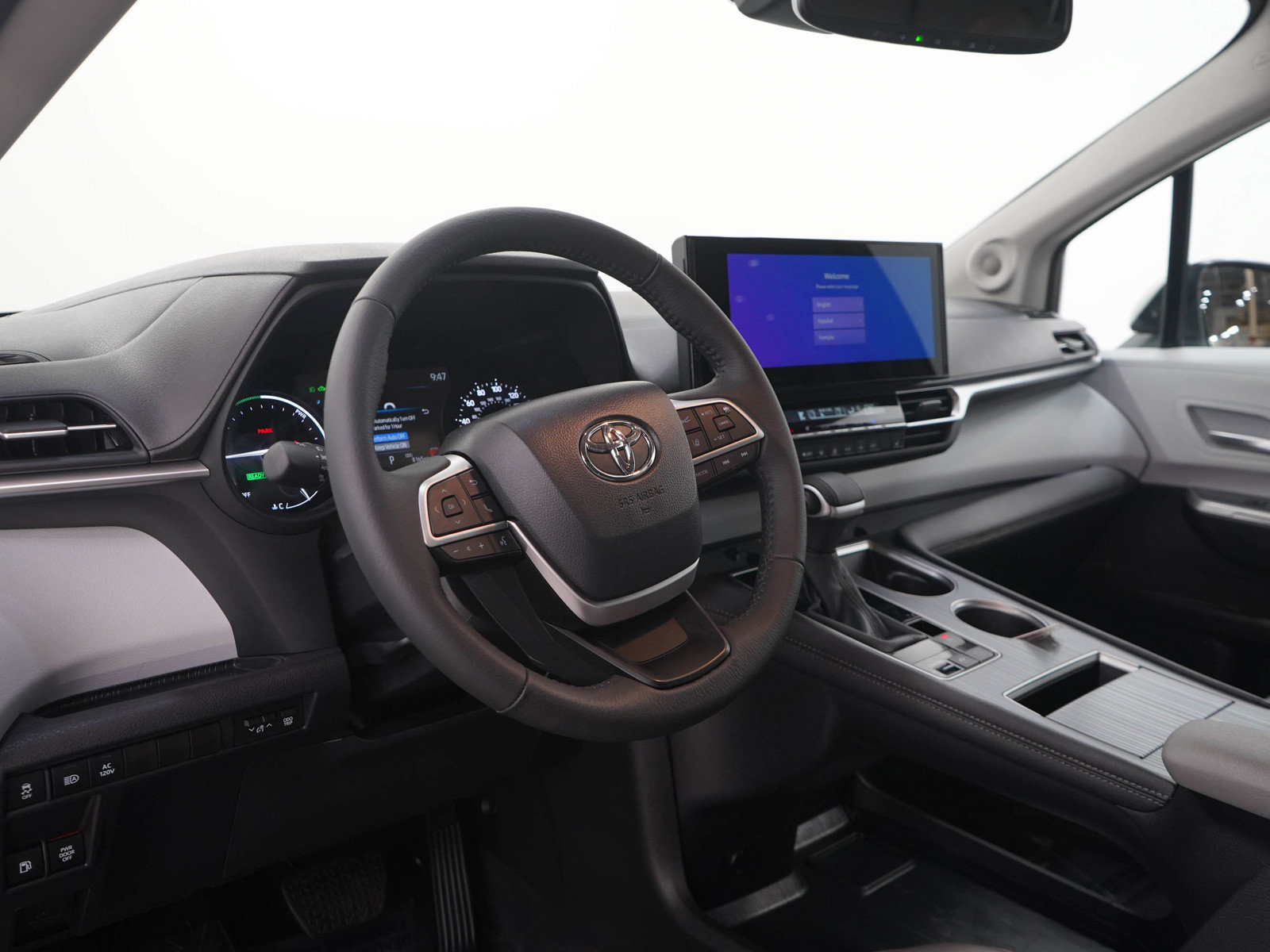 Used 2025 Toyota Sienna XLE w/ XLE Plus Package AWD/4WD image 25