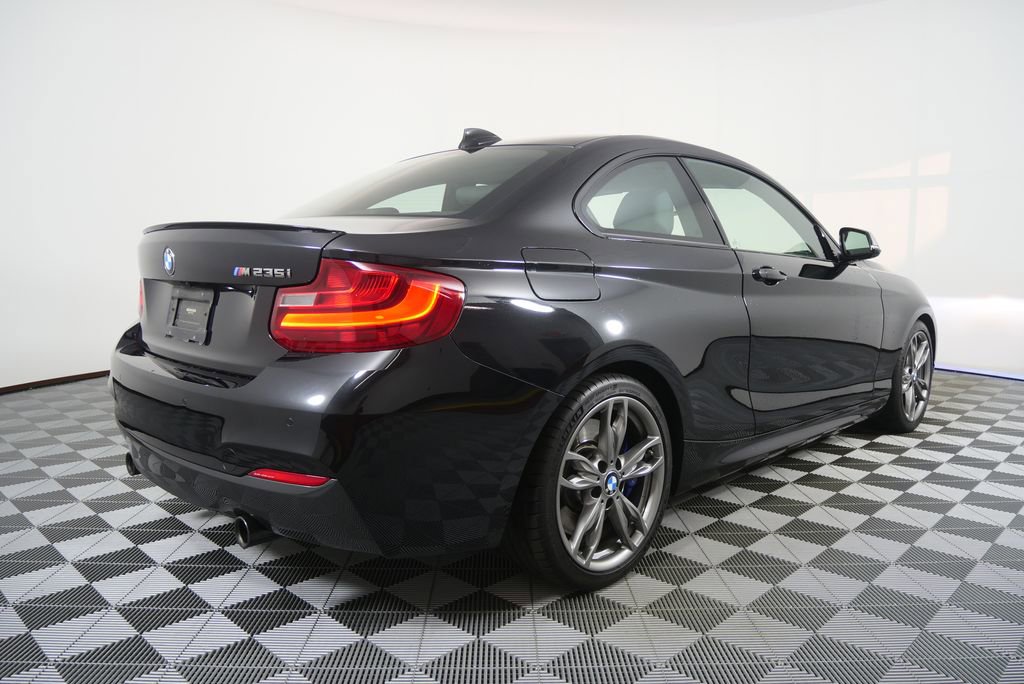 Used 2015 BMW M235i Coupe image 3