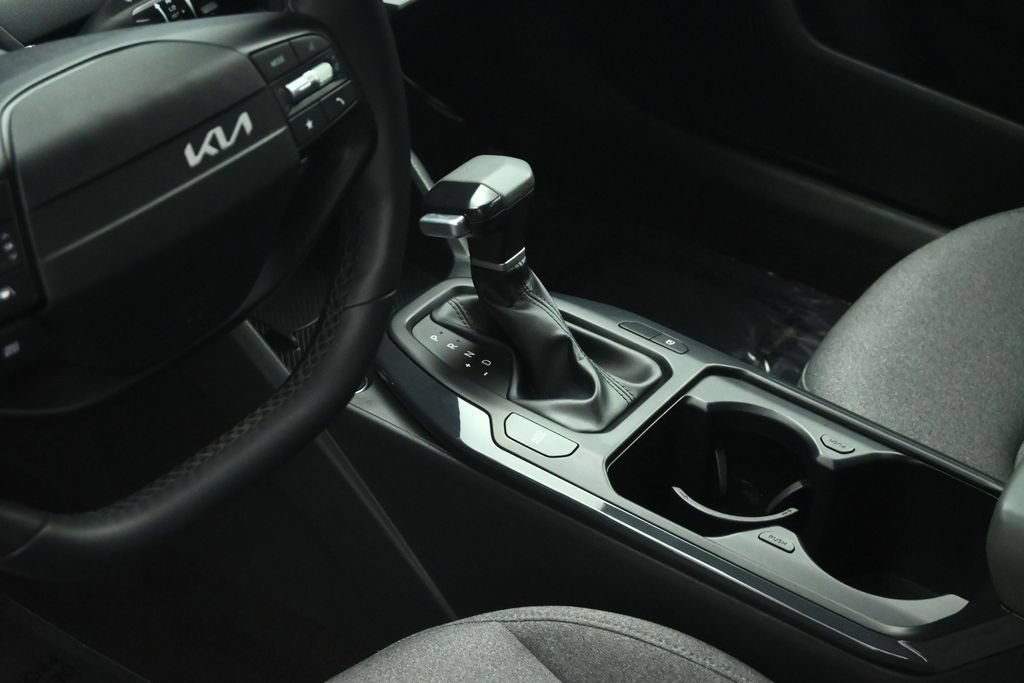 Certified 2025 Kia K4 EX FWD image 50